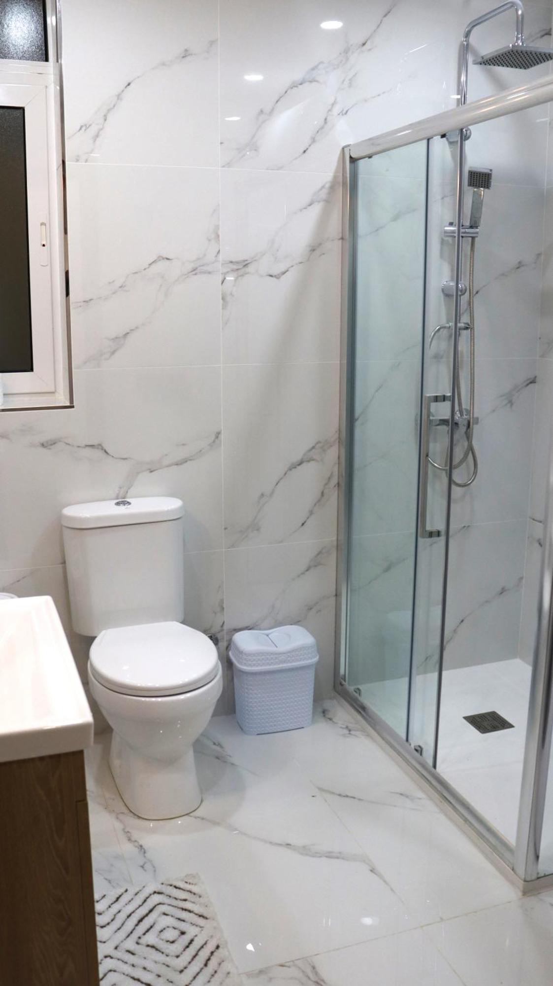 Sc6 - Modern & Spacious 2 Bed セント・ポールズ・ベイ エクステリア 写真